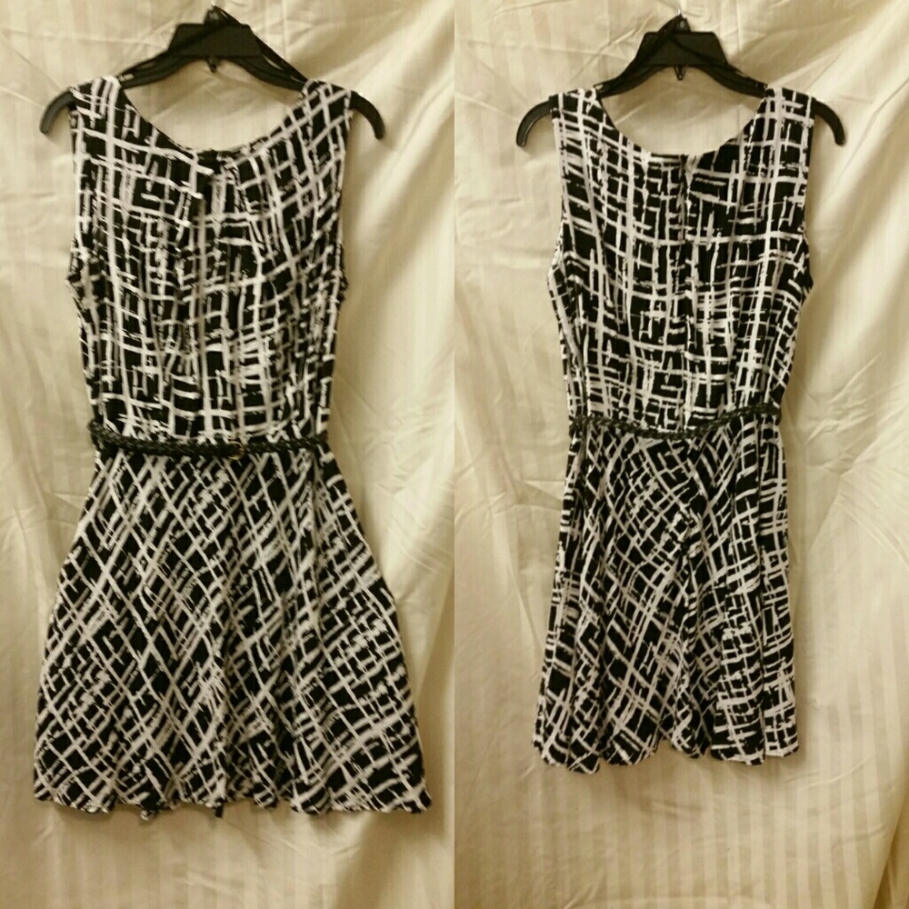 AB Studio Black/White Art Deco Dress with Belt